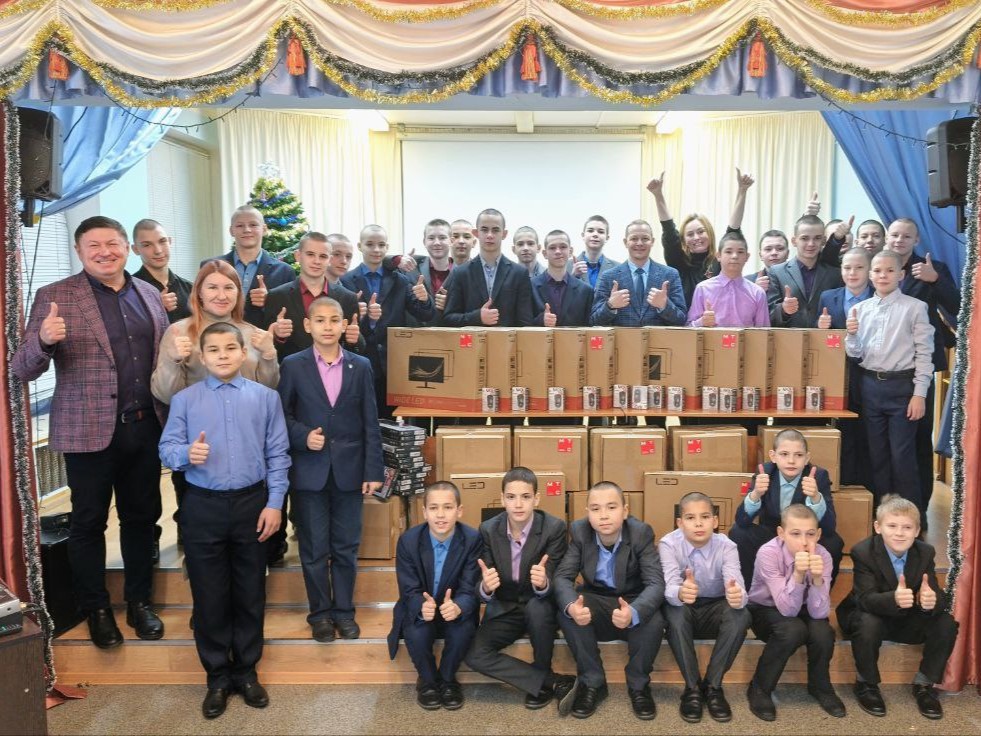 Фонд «Альпари» и МТС поддержали цифровое образование детей